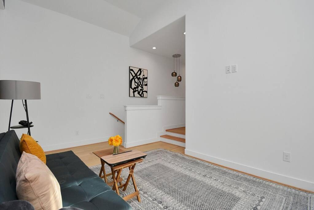 Blissful Getaway Home With Hot Tub & Backyard Near Downtown Χιούστον Εξωτερικό φωτογραφία